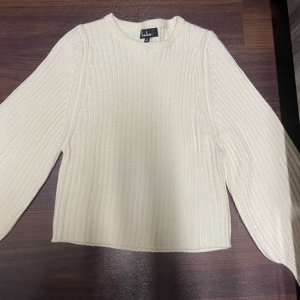 Small cream sweater from Lulu’s.